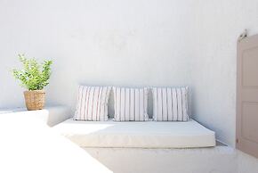 White Grape Suites