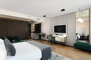 Emerald Hotel