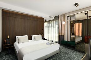 Emerald Hotel