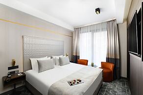 Emerald Hotel