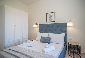 Kamara Apartments