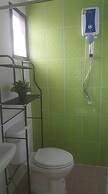 OYO 75396 Look Shine Apartment