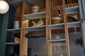 Eutopiq Hotel
