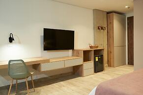 Eutopiq Hotel