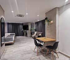 Eutopiq Hotel