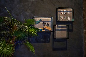 Eutopiq Hotel