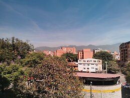 Eutopiq Hotel