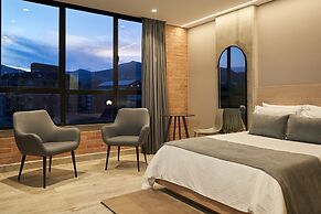 Eutopiq Hotel