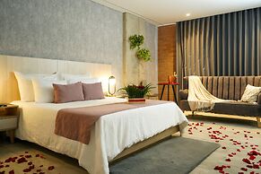 Eutopiq Hotel