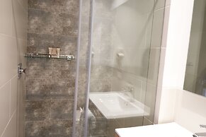 Eutopiq Hotel