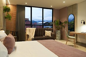 Eutopiq Hotel