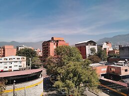Eutopiq Hotel