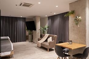 Eutopiq Hotel