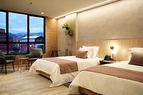 Eutopiq Hotel