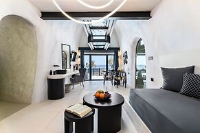 Neoma Luxury Suites