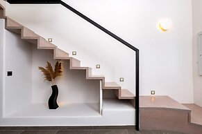 Neoma Luxury Suites