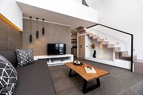 Neoma Luxury Suites