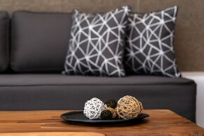 Neoma Luxury Suites
