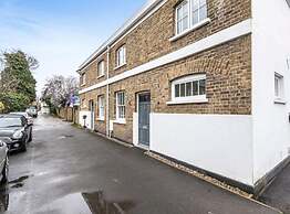 Windsor Mews by Stay Focused SA
