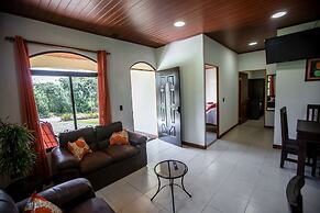 Macadamia - Monteverde