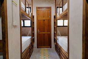 Hostik Hostal - Hostel