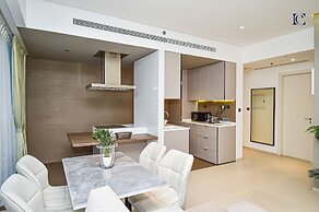 VST - Spacious Furnished 1BR in Marina