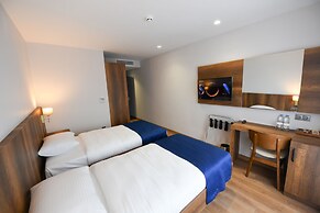 Ref Inn Hotel