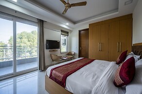 The Palms Inn