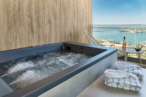 SAVUS BOUTIQUE HOTEL