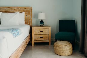 Grapetree Bay Hotel & Villas