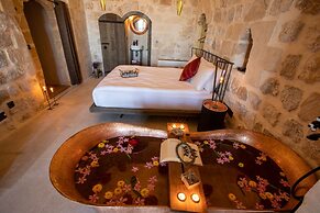 Mirsoum Hotel