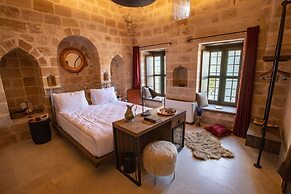 Mirsoum Hotel