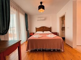 Alice Tatil Evi