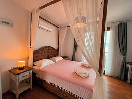 Alice Tatil Evi
