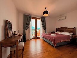 Alice Tatil Evi
