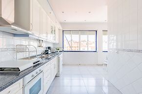Almirante Home