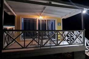 1 Bed Cottage Sleeps 2 - Pet Friendly - Ocean View