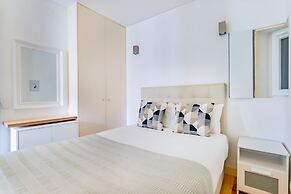 Romantic Alfama Getaway