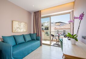 M City Hotel