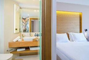 M City Hotel