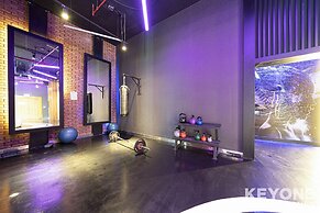 KOHH – Studio in Al Jawhara 3