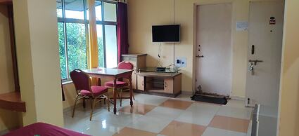 Holiday Cottage Inn