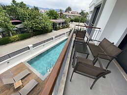 Avilia Suites