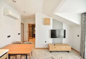 Avilia Suites
