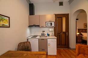 Opera Suites Okanli