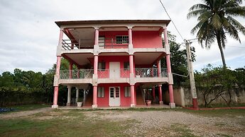 Santa Crest Hotel