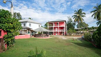 Santa Crest Hotel