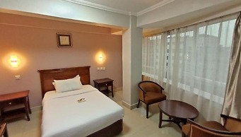 Decale Palace Hotel