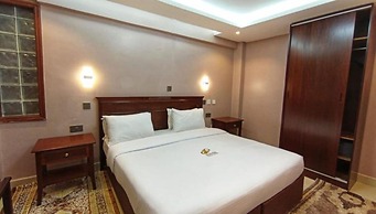 Decale Palace Hotel