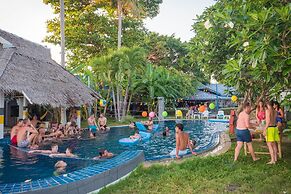 Asia Blue - Beach Hostel Hacienda - Bed in 4-bed Dormitory Room